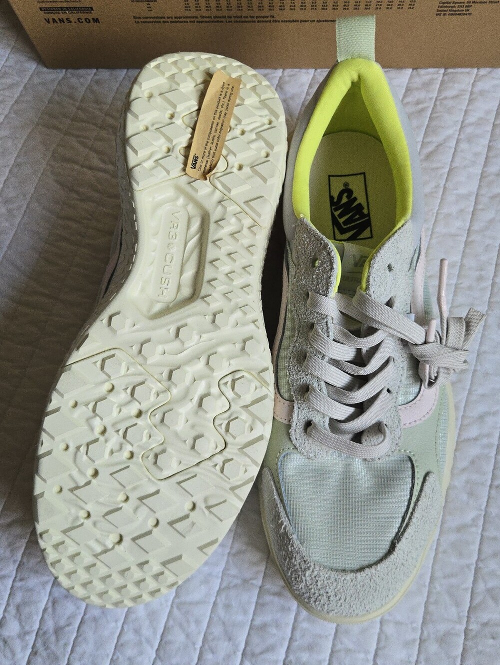 Vans Ultrarange Neo Vr3 Men Size 11.5 Yellow Cream Comfy Light 052026 - Picture 5 of 9